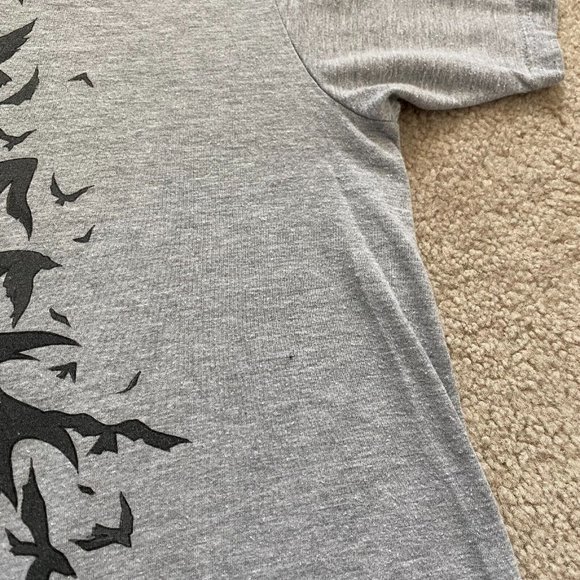 Naruto 20th Anniversary M Itachi Uchiha Crow Swarm Anime Manga Graphic T-Shirt - Picture 5 of 12